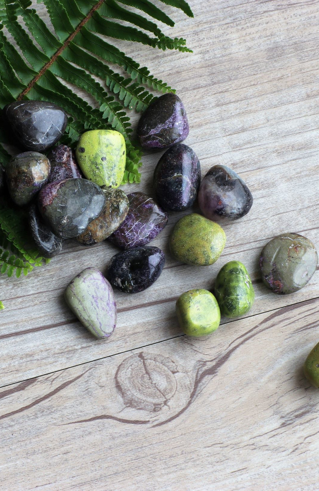 Atlantasite Tumbled Stone (aka Serpentine in Stitchtite)